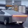 Sự thật về chiếc Tesla Cybertruck phiên bản 'lạ' xuất hiện trên đường phố Nga