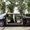 Rolls-Royce Phantom sở hữu tuỳ chọn đặc biệt mà cặp đôi nào cũng muốn
