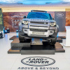 Cận cảnh Land Rover Defender 2020 vừa ra mắt tại đại lý ở Hà Nội