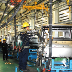 Nhất định phải phát triển công nghiệp phụ trợ, linh kiện phụ tùng ô tô