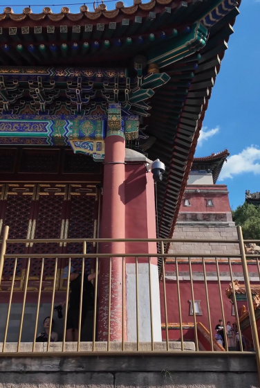 Đình đài nguy nga