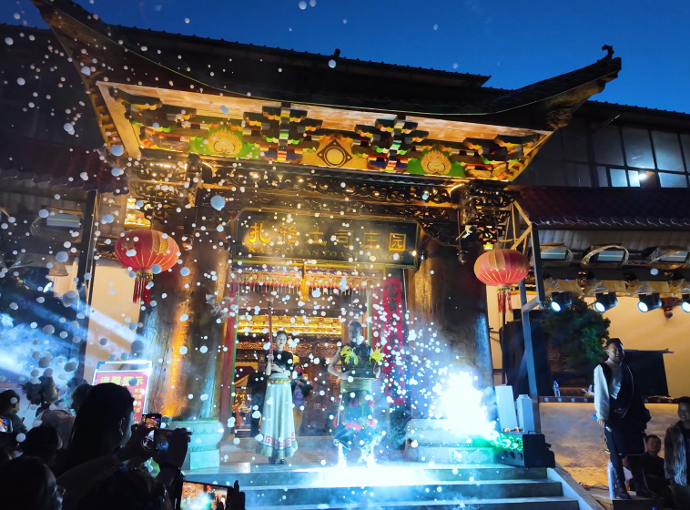 Lễ hội đầy mầu sắc