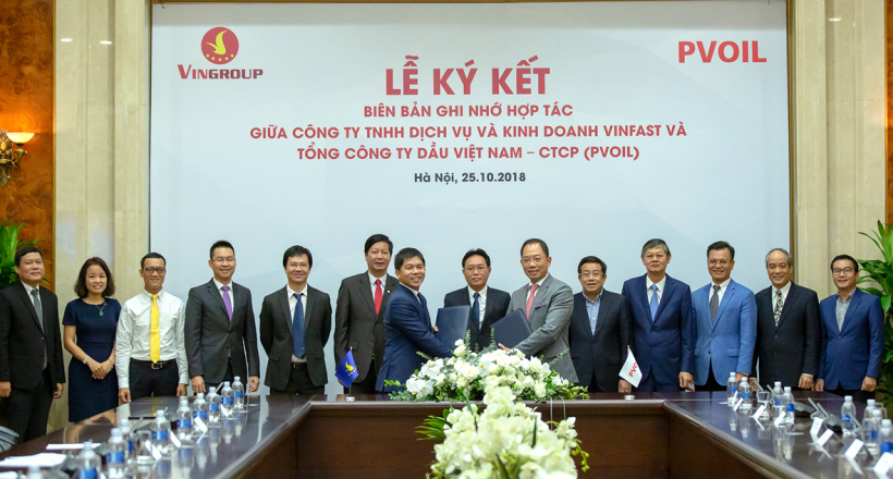 Dọn đường cho xe điện ra mắt: VinFast hợp tác PV Oil thiết lập hàng chục nghìn trạm sạc và thuê pin