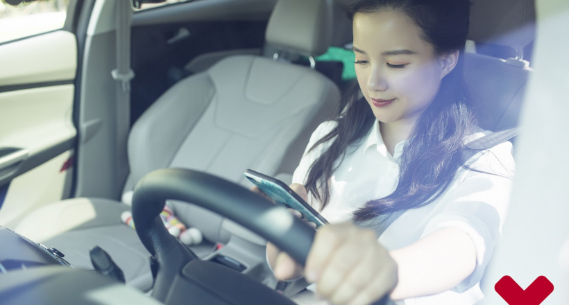 Tai nạn có thể rất tàn khốc chỉ vì sử dụng điện thoại khi đang lái xe