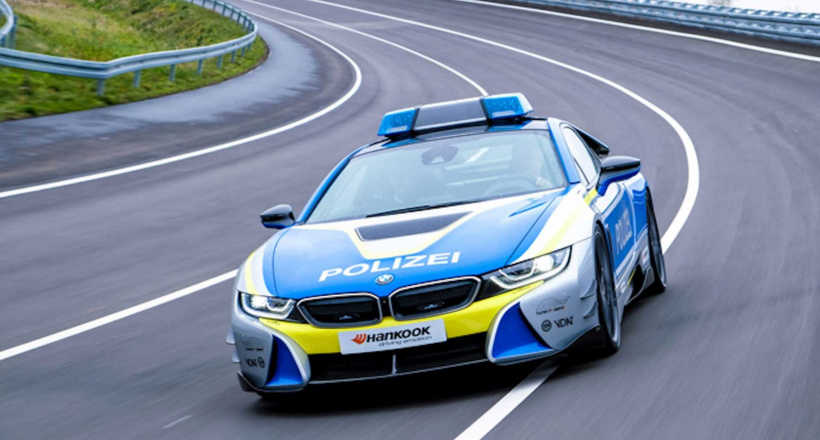 Đây là chiếc xe cảnh sát ai cũng muốn thử ngồi một lần