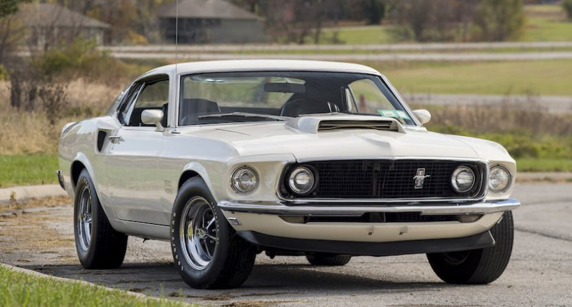 Ngắm Ford Mustang cổ gần 50 năm tuổi đẹp không tì vết