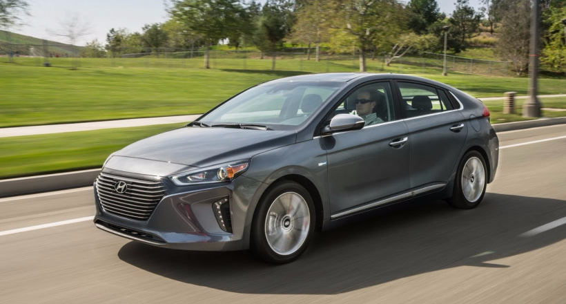 Top 10 xe ôtô tầm trung dành cho người mới lái