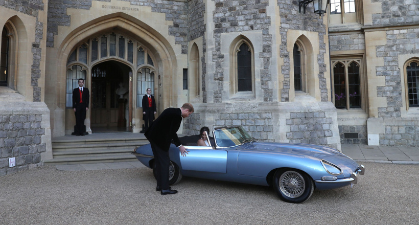 Hoàng tử Harry lái xe của "Điệp viên 007" trong đám cưới của mình