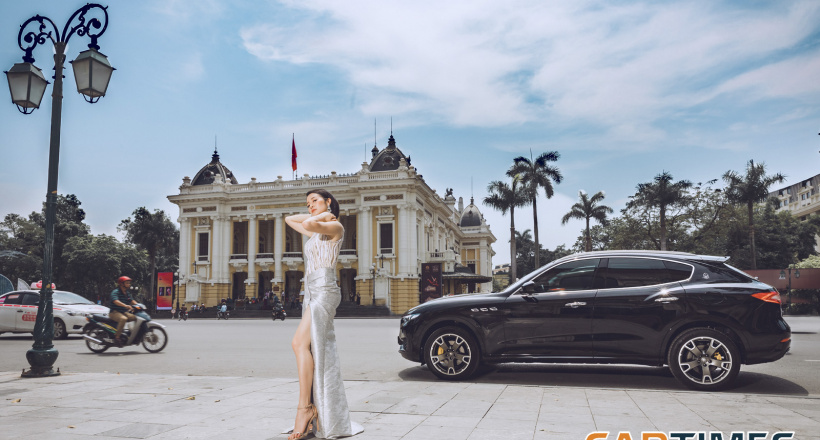 Cô nàng MC Phí Linh mê đắm "chàng trai nước Ý" Maserati Levante