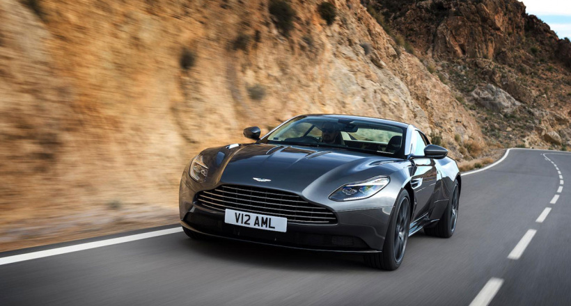 Xe điệp viên 007 sử dụng đẹp "từ trong trứng nước"