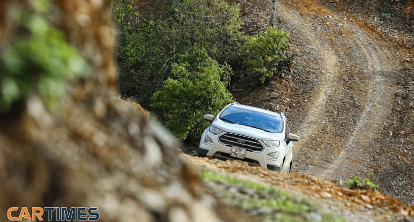 Ford Ecosport 2018 có gì mới để duy trì vị trí đứng đầu của SUV đô thị cỡ nhỏ?