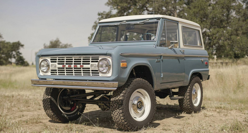 Chiêm ngưỡng mẫu xe SUV huyền thoại của Ford "bình cũ, rượu mới"
