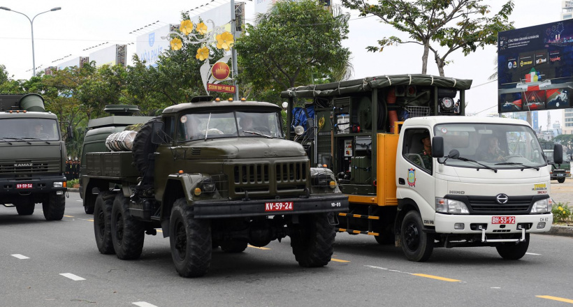 Giải mã ký hiệu trên biển số xe ở Việt Nam: Bí ẩn biển số xe màu đỏ