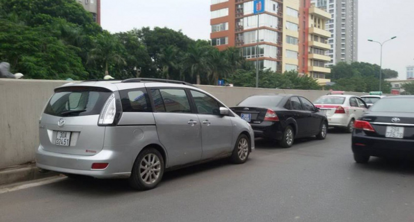 Dừng/đỗ xe sai quy định bị phạt bao nhiêu, mới nhất năm 2018?