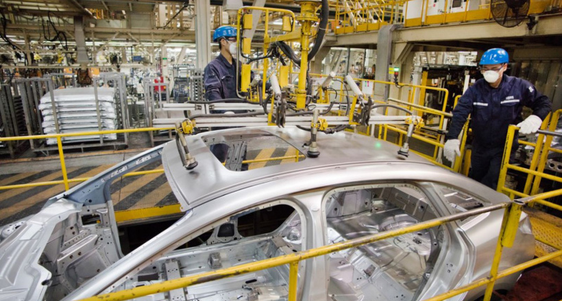 Ford làm thế nào để giảm lượng khí thải trong sản xuất ô tô?