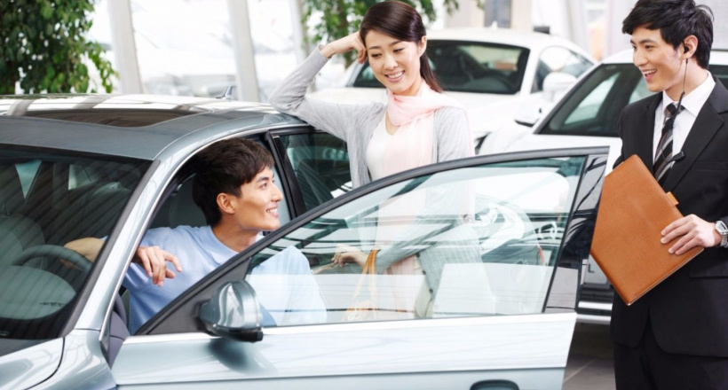 Mua ô tô tháng Ngâu khéo lại hay