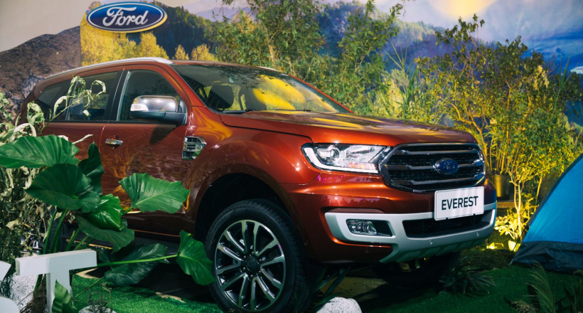 Ford Everest 2018 ra mắt tại Việt Nam, giá giảm sốc