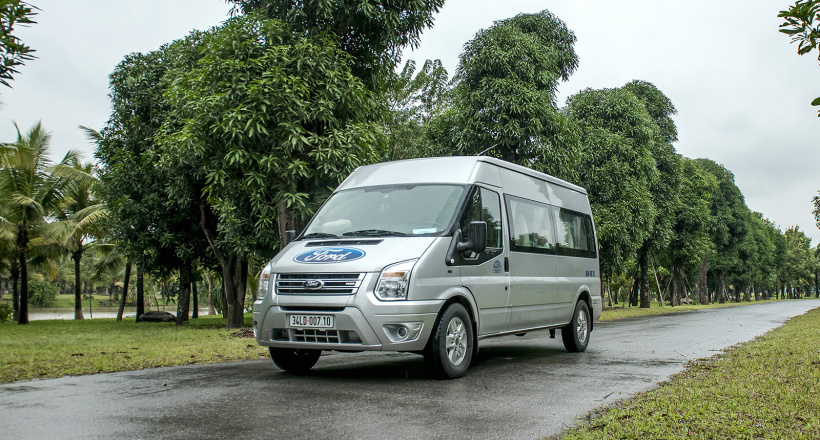 Xe Ford Transit vừa ra giá mới cực hấp dẫn