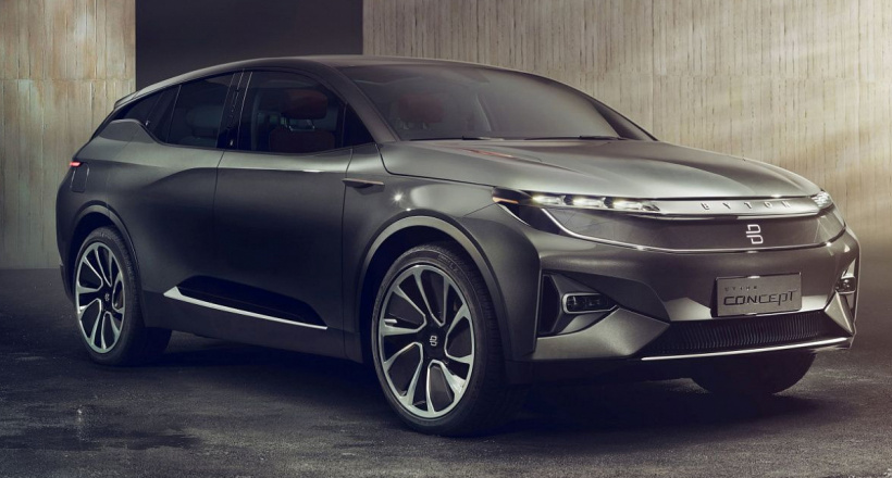 Xe Trung Quốc có màn hình giải trí lớn gấp 7 lần iPad và không còn phím cơ học