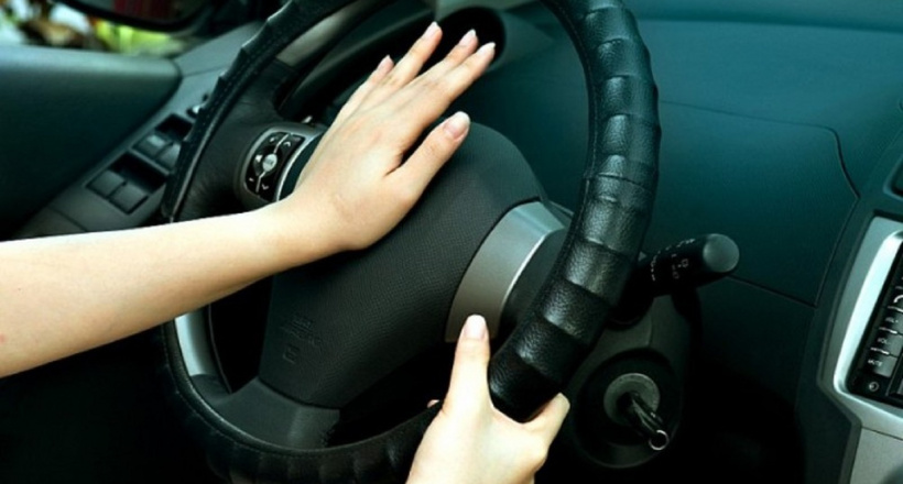 Bấm còi xe ban đêm bị phạt bao nhiêu tiền?