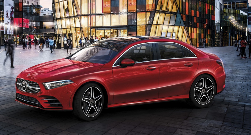 Loạt xe Mercedes-Benz bị triệu hồi vì lỗi 'rụng' mất túi khí