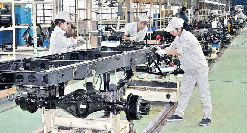 Thị trường ô tô Việt: Xe nhập đang “thắng thế”?