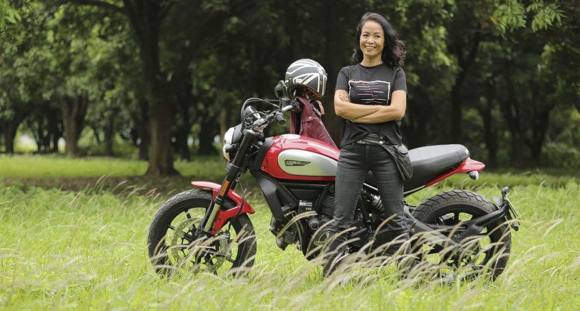 Gặp gỡ nữ biker đầu tiên của Việt Nam với biệt danh Tina