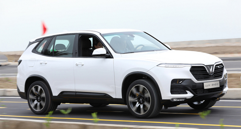 Chiếc ô tô VinFast đầu tiên lăn bánh tại Việt Nam, sắp có xe giao khách