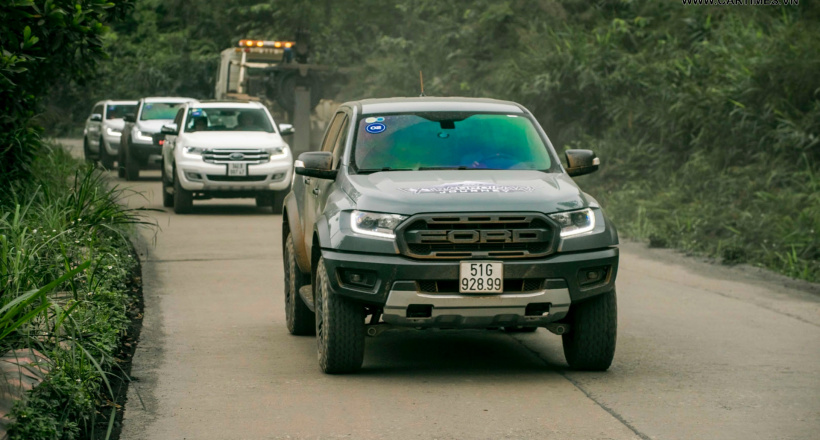 Đi mỏ cùng bộ ba xe Ford mới: Everest, Ranger và Raptor