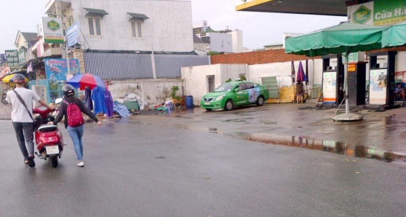 Xe điện VinFast Klara hết pin dọc đường, sạc ở đâu?