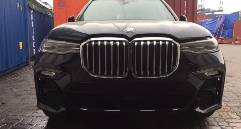 BMW X7 liên tiếp về Việt Nam, thêm 1 phiên bản màu nội thất cực "chất"