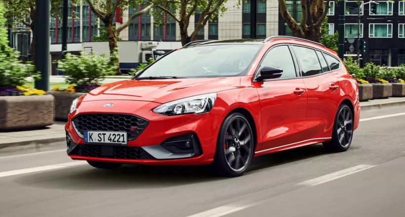 Ford triệu hồi 58.000 xe Focus và Focus ST do lỗi có thể khiến bình xăng biến dạng