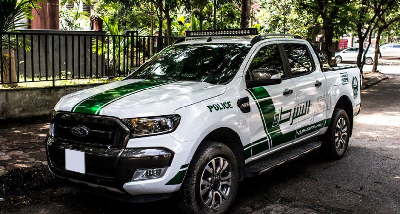 Ô tô dán đề can kiểu cảnh sát Dubai có bị từ chối đăng kiểm?