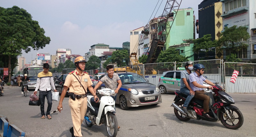 Lực lượng CSGT được quyền giữ xe máy trong trường hợp vi phạm nào?