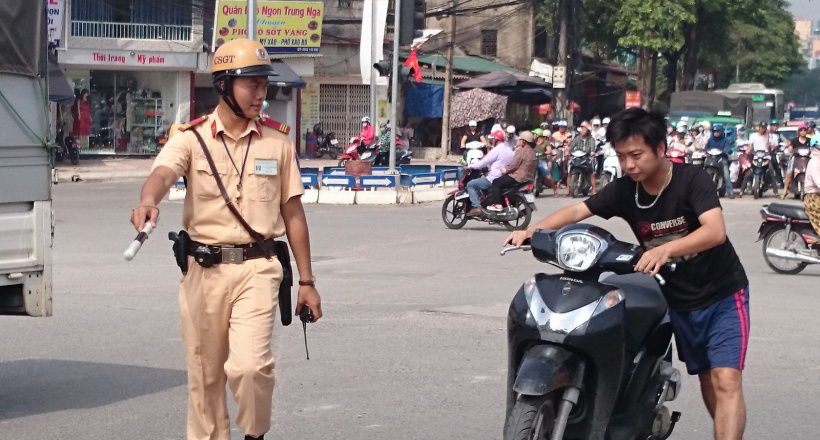 Sử dụng xe không sang tên đổi chủ bị xử lý thế nào?