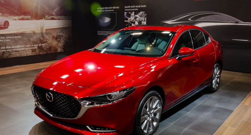 Top xe hạng C tháng 1/2020: Mazda3 vẫn là mẫu xe dẫn đầu
