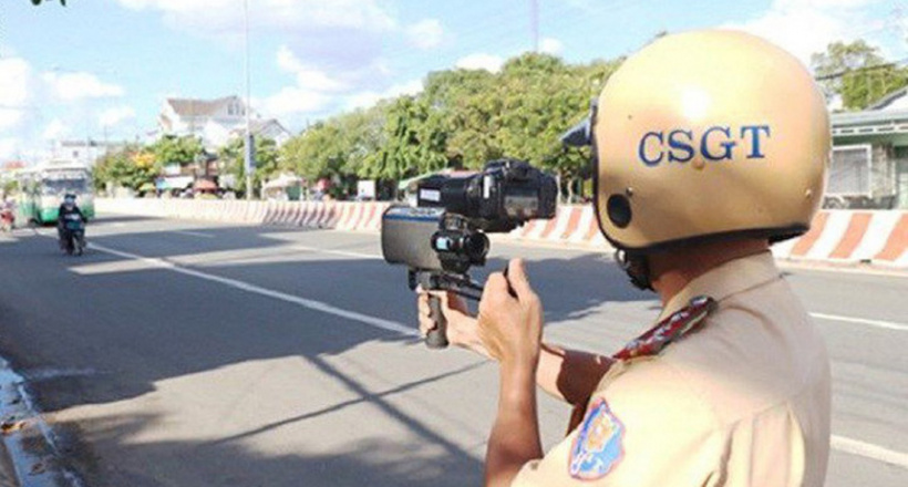 Điều khiển xe ô tô chạy quá tốc độ bị xử phạt như thế nào năm 2020?