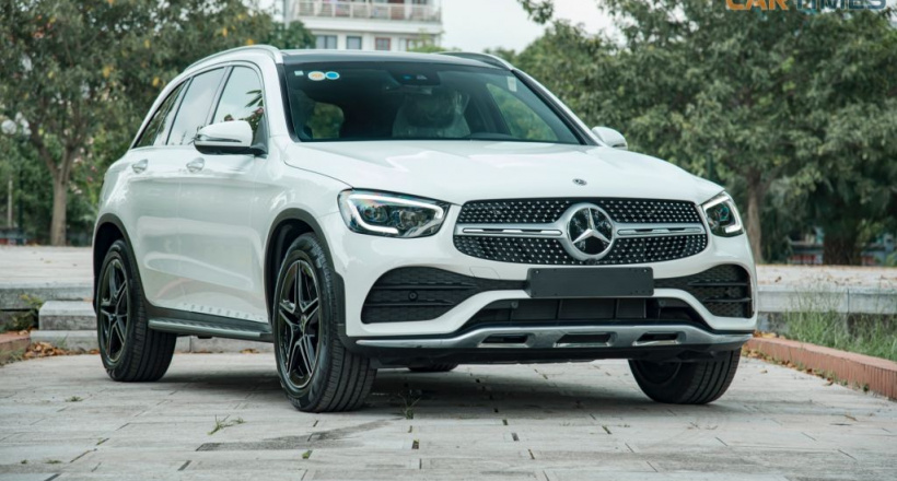 Mercedes-Benz GLC 300 2020 siêu "lướt" được rao bán với giá cao hơn xe mới, số km đã vận hành gây choáng