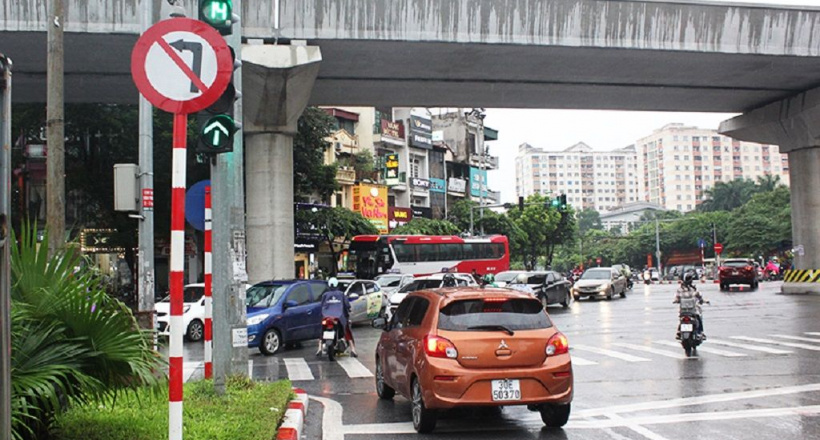 Những phương tiện nào được phép quay đầu ở biển 'cấm rẽ trái' theo quy chuẩn mới?