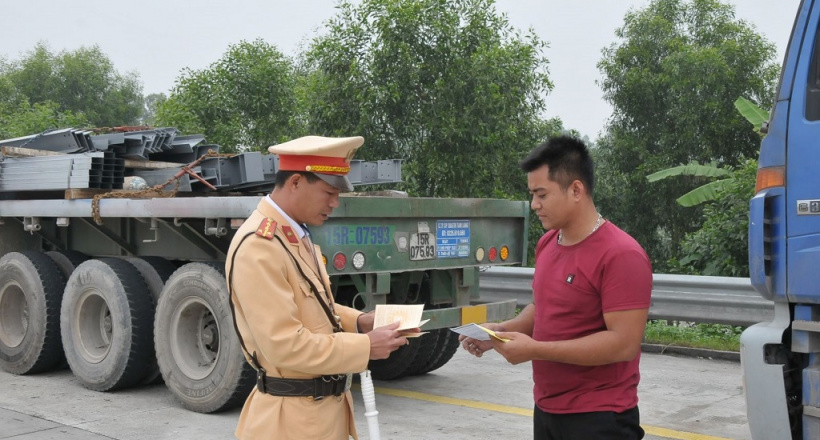 Đề xuất 11 vi phạm bị tước bằng lái xe theo dự thảo luật mới