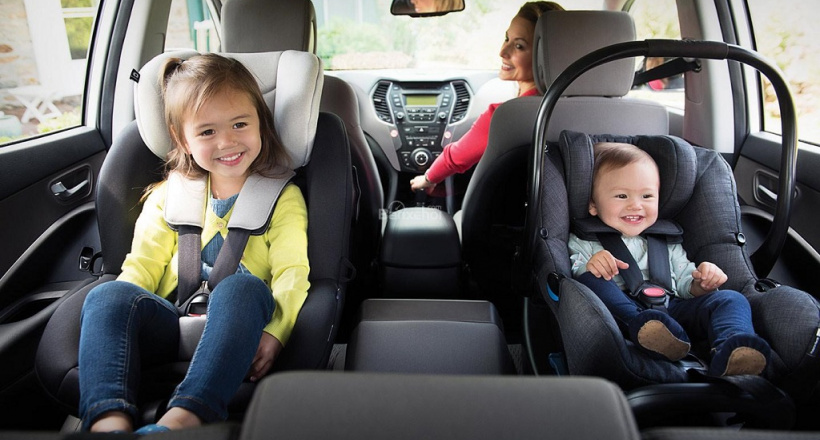 Dự thảo: Trẻ em dưới 13 tuổi đi xe hơi phải có ghế chuyên dụng