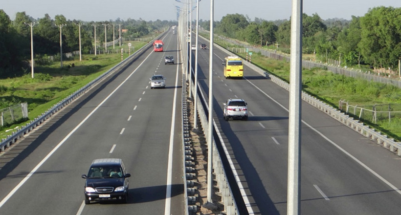 Bị xử phạt như thế nào nếu không giữ khoảng cách an toàn khi lái xe?