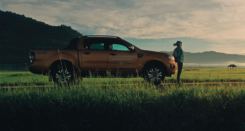 Phụ nữ có lái được xe bán tải?