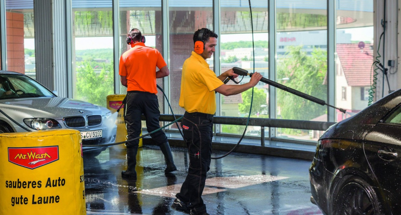 Khám phá Mr. Wash - Tổ hợp rửa xe lớn nhất thế giới