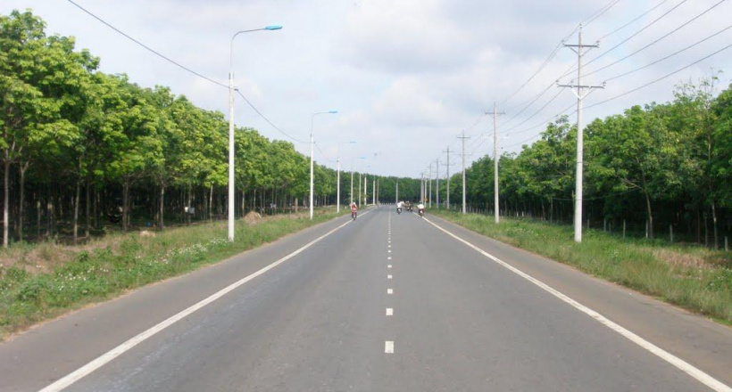 Ý nghĩa và quy cách vạch phân chia các làn xe cùng chiều