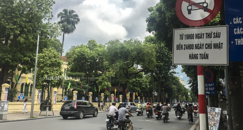 Lỗi đi vào đường cấm năm 2021 phạt bao nhiêu tiền?