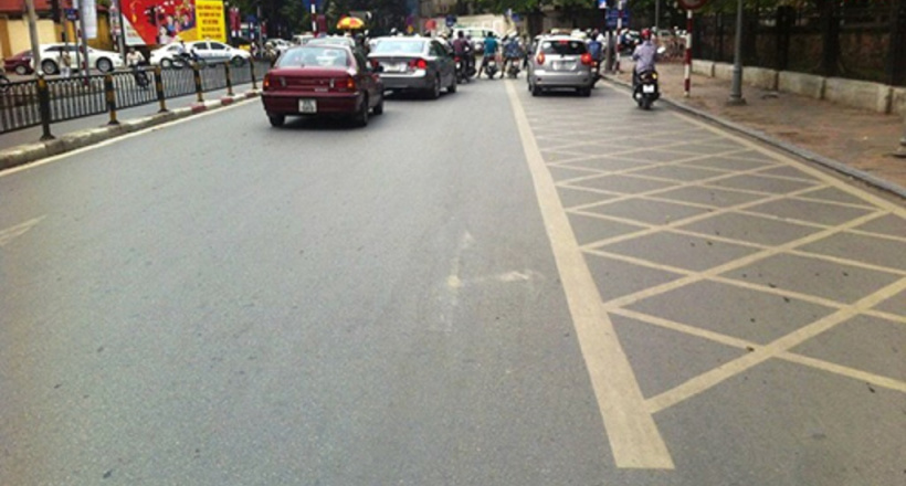 Hiểu vạch kẻ đường mắt võng thế nào để không bị phạt oan?