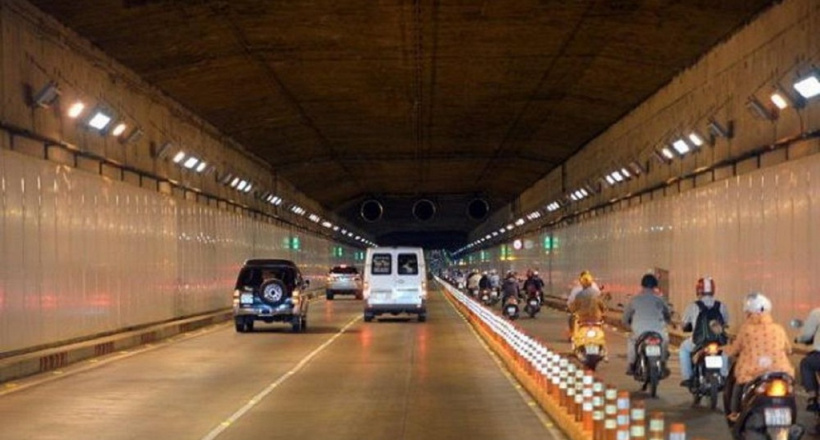 Bật đèn chiếu sáng, dừng đỗ xe sai quy định trong hầm đường bộ bị xử phạt như thế nào?