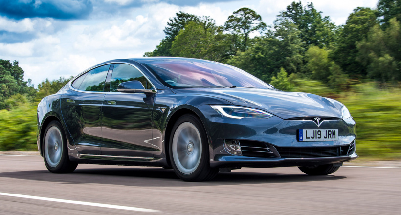 Top 5 mẫu sedan nhanh nhất thế giới: Tốc độ ngang siêu xe