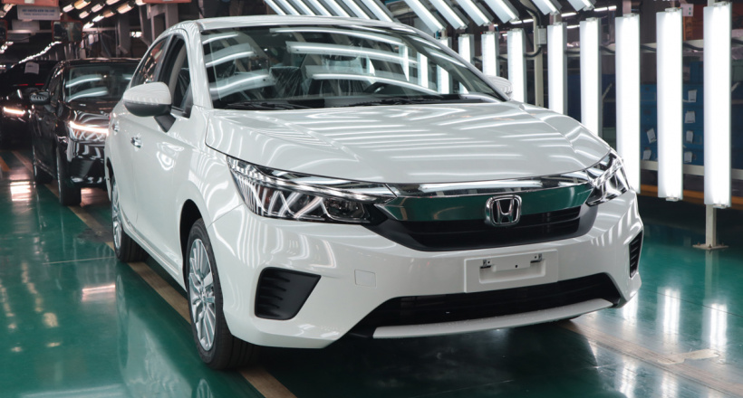 Mua ô tô Toyota, Honda: Đặt cọc, đợi 1 năm mới có xe
